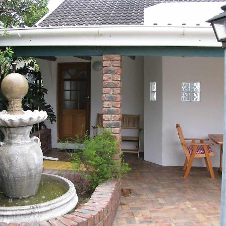 Sounds Of The Sea Bed and Breakfast East London Εξωτερικό φωτογραφία